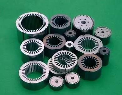 �մ��c����Ƭ��ճ����ʲô�z��